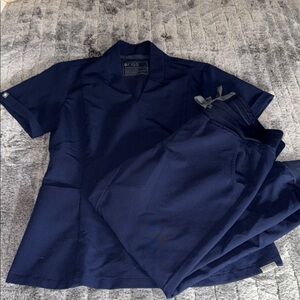 Figs Women’s  Navy Scrub Set